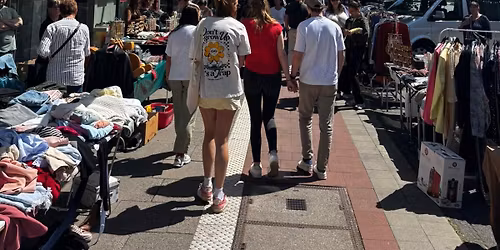 Flohmarkt in der Hoheluftchaussee HH-Eimsb\u00fcttel