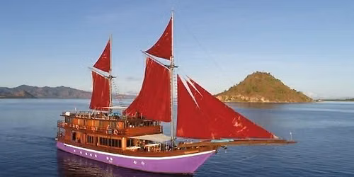 Komodo Liveaboard overseas dive trip 2026
