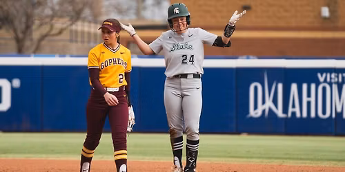 Parking Robert Morris Colonials at Oakland Golden Grizzlies Womens Basketball