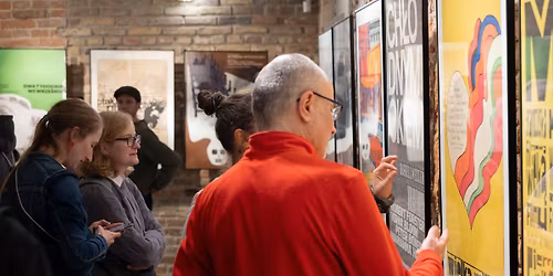 Oprowadzanie kuratorskie \u2013 9\/9\/90 \u2013 dziewi\u0119\u0107 reinterpretacji dziewi\u0119ciu plakat\u00f3w Bronis\u0142awa Zelka