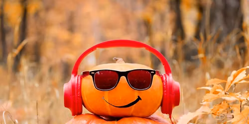 November Monday\u2019s with Autumn Falls Entertainment at La Dolce Casa, Tamaqua