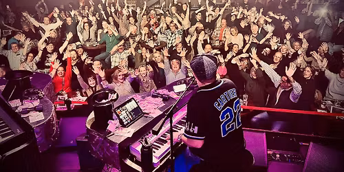 Dueling Pianos in Woodstock!