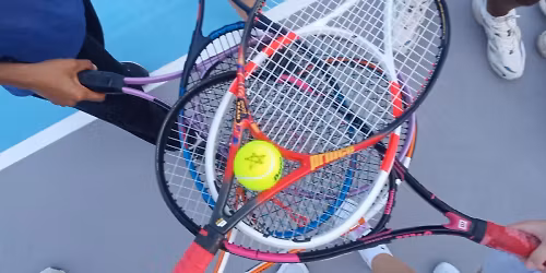 Beginner tennis 9-10 at MCCALLUM !