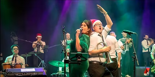 Licks & Brains Funky Xmas ft. Mrs. Hips | JPA Christmas Special
