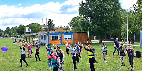 Maminbaba ny\u00edlt \u00f3ra a T\u00e1ncoltat\u00f3n