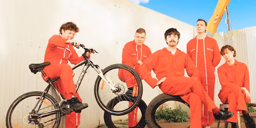 Carson Coma in Budapest