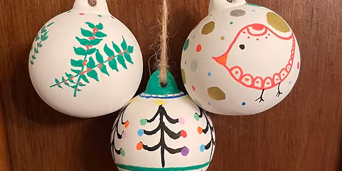 Decorate Ceramic Christmas Baubles 