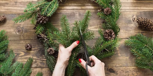 Herbology: Yuletide Wreaths