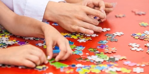 Family Puzzle Race