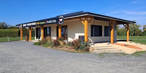 \ud83c\udf84 Vente sp\u00e9ciale de sapins de No\u00ebl \ud83c\udf85 & produits fermiers mensuel \ud83d\udc04\ud83d\udc02