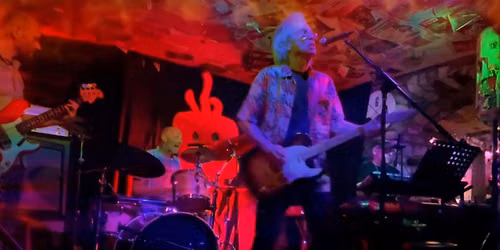 I Smell Burning - Live at the Belvoir Castle