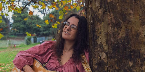LIVE MUSIC - Isabelle Nutton