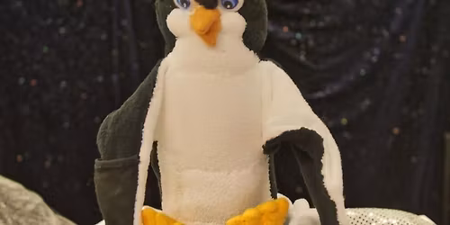 Pingviinit seikkailevat -nukketeatteriesitys