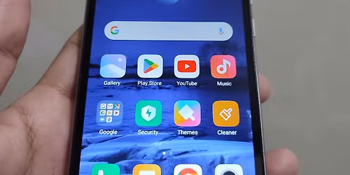 Gallery Play: CallelPlaySioreYouTube Store YouTube よ Music Google Security Themes Cleaner မ၀၀၀