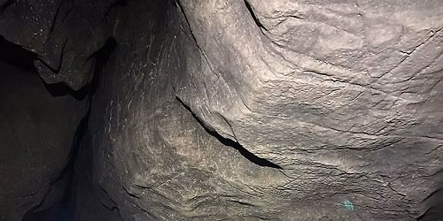 Simple Cave Tour