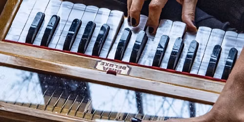 Yoga Mandali Community Kirtan