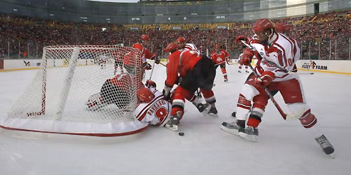 Wisconsin Badgers at Ohio State Buckeyes Mens Hockey at Value City Arena at Schottenstein Center