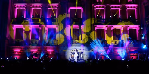 Liveshow \u0110\u00e0m V\u0129nh H\u01b0ng - B\u1ea1ch C\u00f4ng Khanh v\u00e0 nh\u1eefng ng\u01b0\u1eddi b\u1ea1n