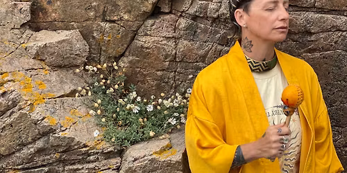 SACRED STILLNESS: Breathe & Rise. Workshop-helg i R\u00f6st\u00e5nga