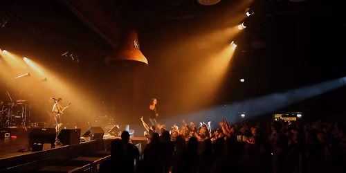 AC\/DC Master-Band Nick Young Live in Bayreuth