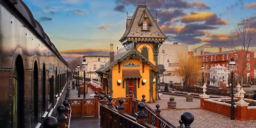 Autumn Splendor - Dinner in Dining Class