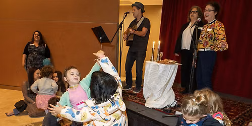 Summer Camp Shabbat Dinner