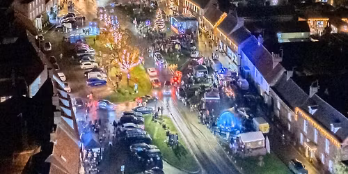 True Scape LIVE @ The Burnham market Xmas Lights Switch Party!.. \ud83c\udf84