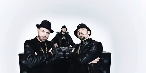 F\u00fcnf Sterne deluxe, Kool Savas, Massive T\u00f6ne, Curse, Ferris MC, Eko Fresh, Sido, Selam Araya, Olli Banjo, Torch, Stieber Twins, Cora E. in Berlin