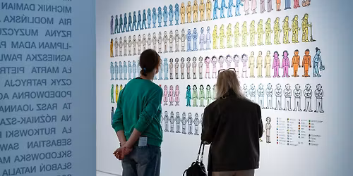 Oprowadzanie kuratorskie po wystawie "Jak dzia\u0142a Muzeum" dla pracownik\u00f3w instytucji kultury