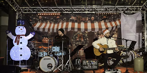 ADVENT unter der ZEDER\/ Adventsansingen mit Christian Meringolo