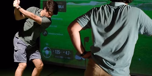 2 horas en un simulador de golf para 4 + cervezas