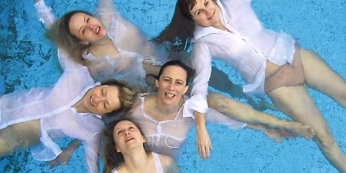 PROPLA\u010cTE SE KE \u0160T\u011aST\u00cd ANEB CRY BABY CRY