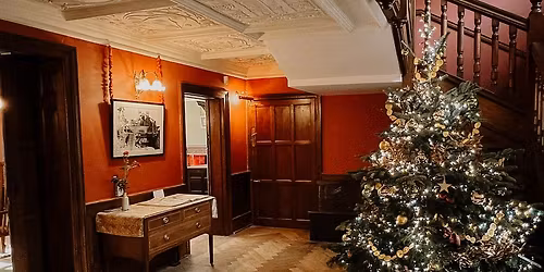 Sketching by candlelight