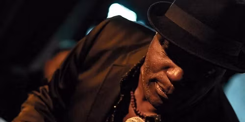 Frokostjazz i \u00c5rhus Jazzklub m. Gregory Boyd Songs