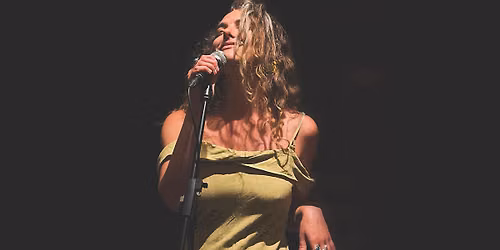 Lexi Weege Live at Avenue B
