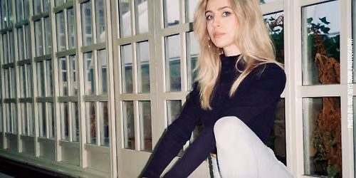 Lizzie Esau - Leeds