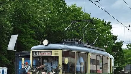 Gelsenkirchen: Oldiebahn-Rundfahrt