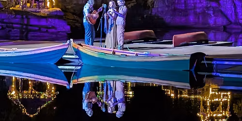 Murphy Beds and Liz Hanley: A Gl\u00fchwein Tailgate