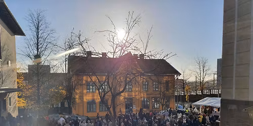 Loppemarked L\u00f8ren skole, l\u00f8rdag 11-16 og s\u00f8ndag 12-16