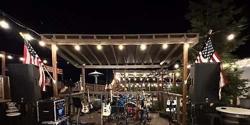 Grievance Rocks Savannah's