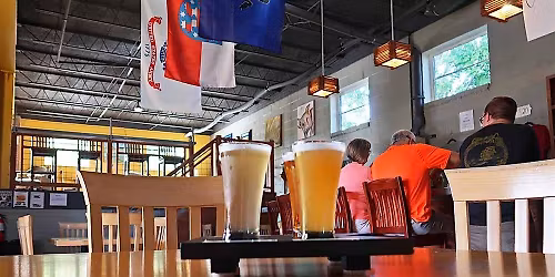 Pint Night Fund Raiser for the Art Leauge