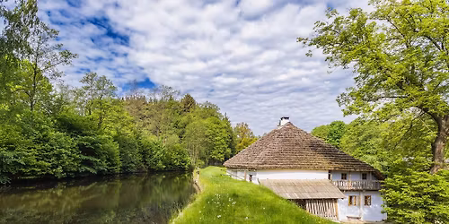 Ml\u00fdn, Slunce, seno a dudy