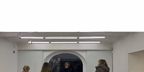 tipBerlin Girls Art Walk