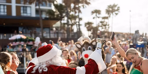 Santa's Arrival at The Waterfront, Shell Cove