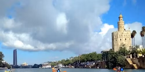 Kayak tour por el r\u00edo Guadalquivir en Sevilla