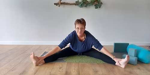 yoga flow, slow and lunch - a morning to breathe, stretch, move and be still