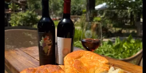 Fall, Food and Friends at Fortunata Winery