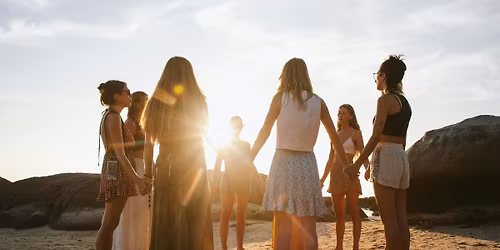 Womb & Voice \u274a Tagesretreat f\u00fcr Frauen auf dem Wasser