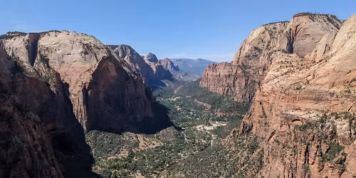 \ud83c\udfde\ufe0f Angels Landing Zion Hike \u2013 Bucket List Adventure with Permits & Scenic Views