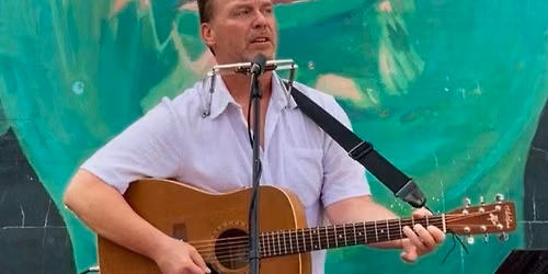 Music by the Mural with Erik Kalenze